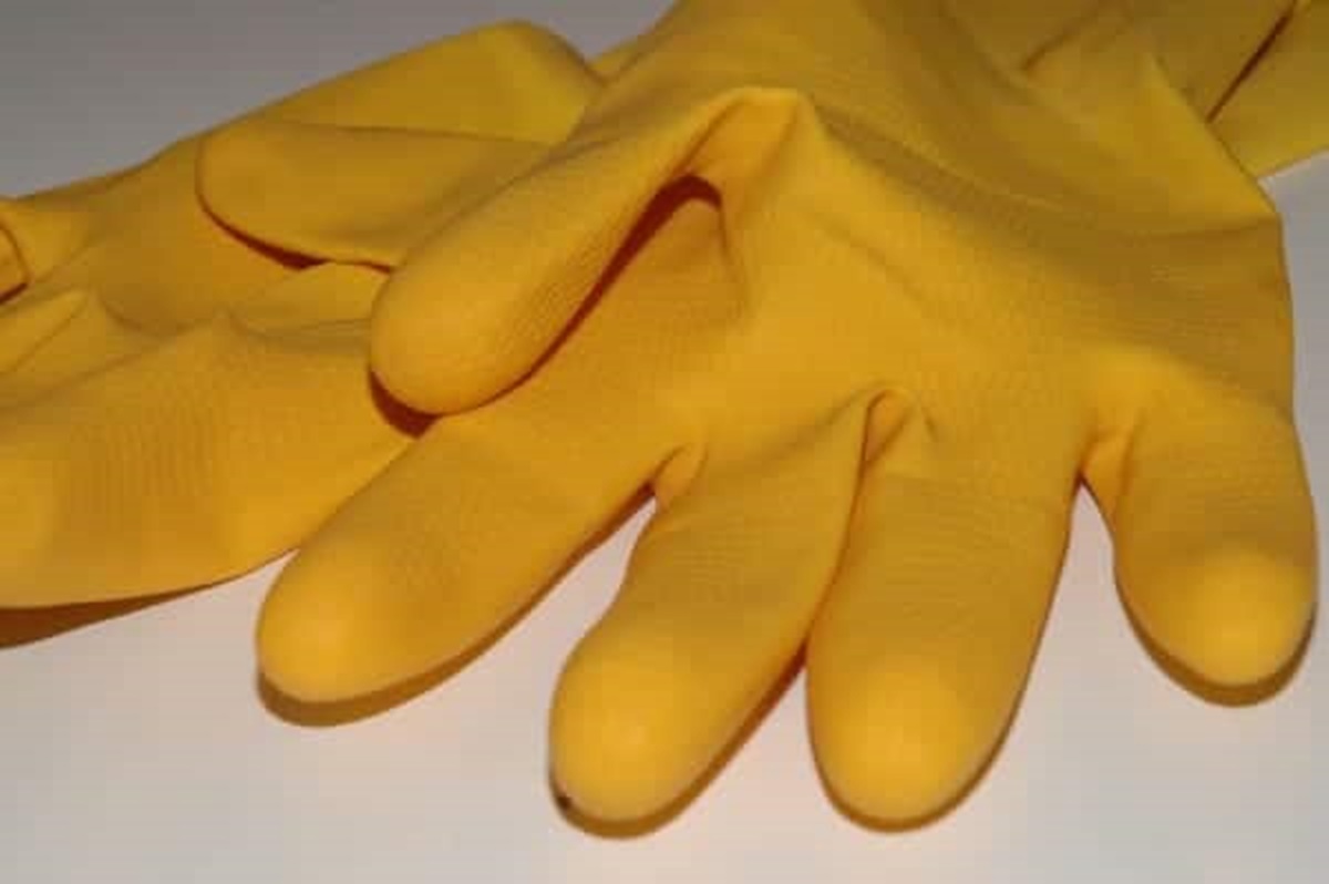 guanti per pulire