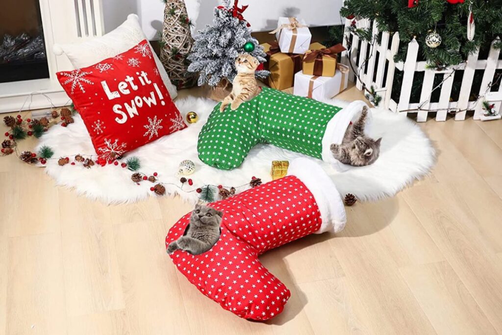 giocattolo natalizio per gatti