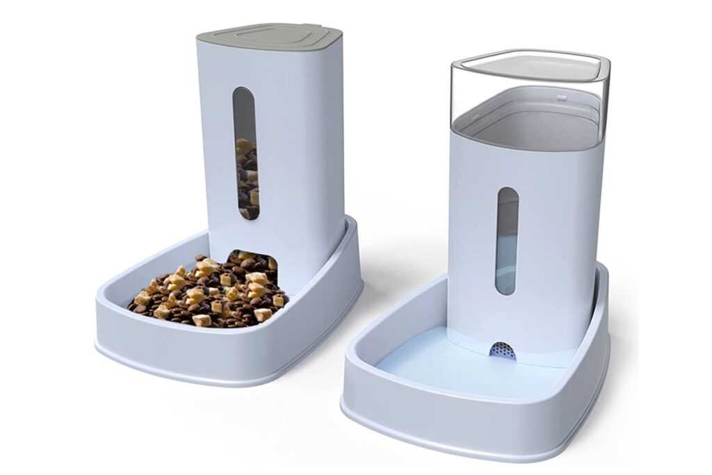 dispenser di crocchette e acqua