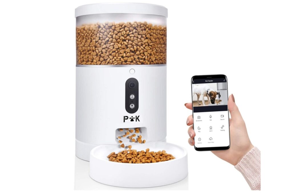 dispenser di cibo per gatti con wifi