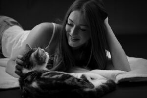 “Il mio gatto non è mio figlio, ma io sono sua madre“: il bellissimo testo