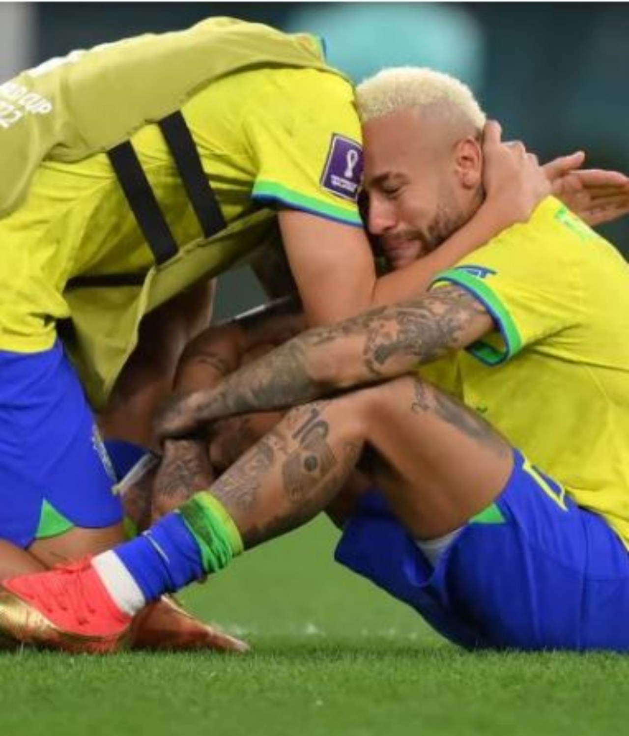 Neymar che piange dopo la disfatta contro la Croazia