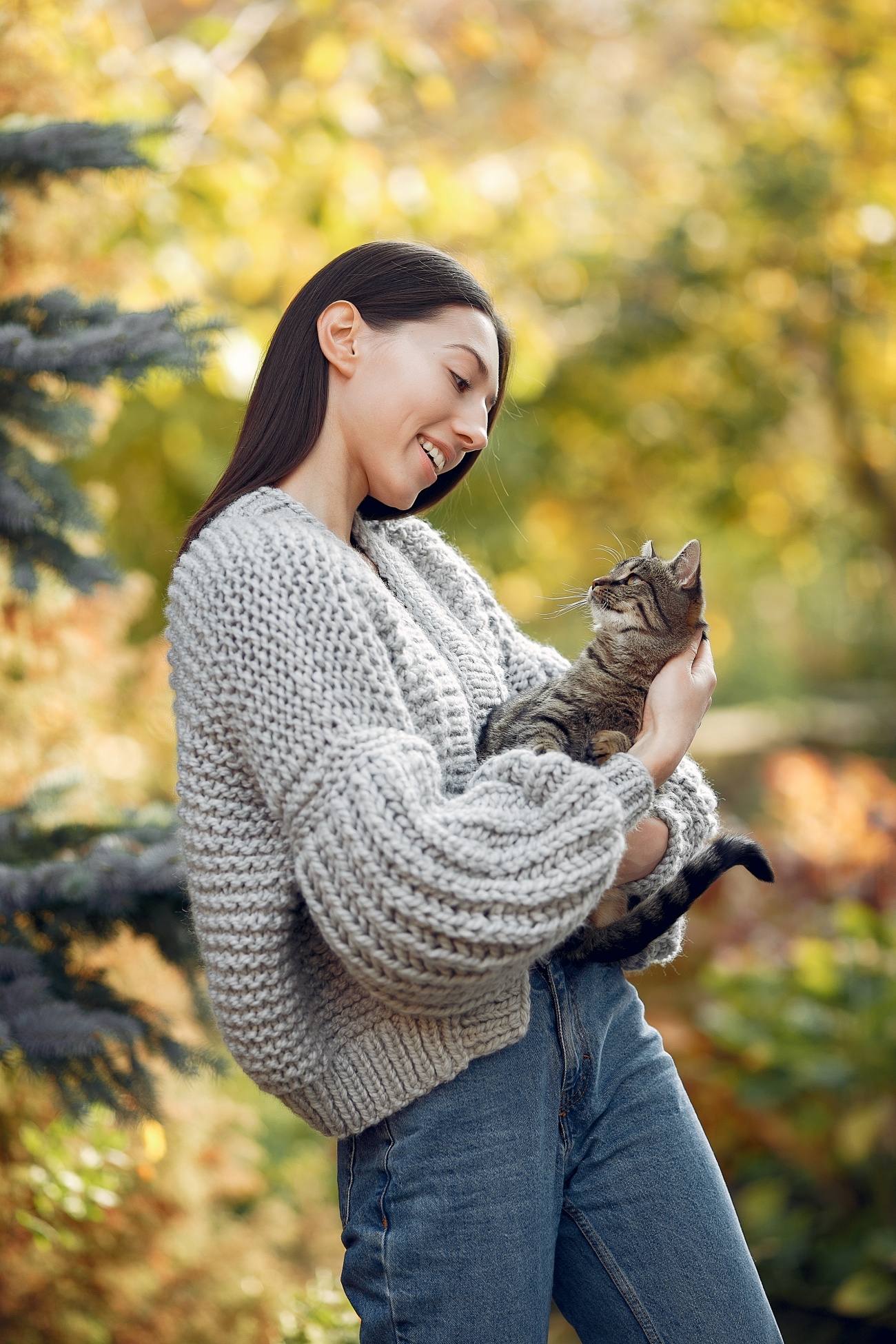 gatto e donna