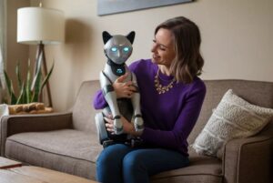 Gatto robot che imita le coccole di quelli veri: arriva dal Giappone